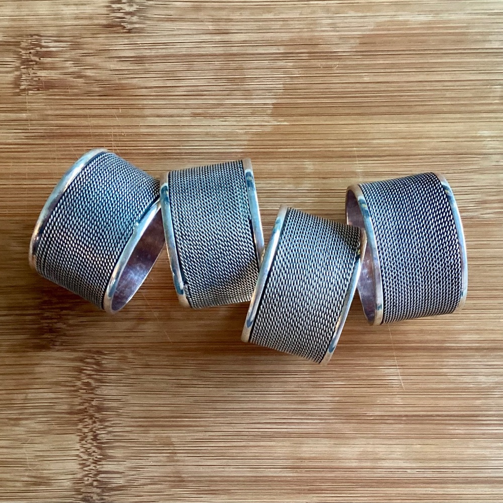 Vintage Silver Tone Napkin Rings Set Of 4 Heavy-duty Rope Coil Patina Unmarked